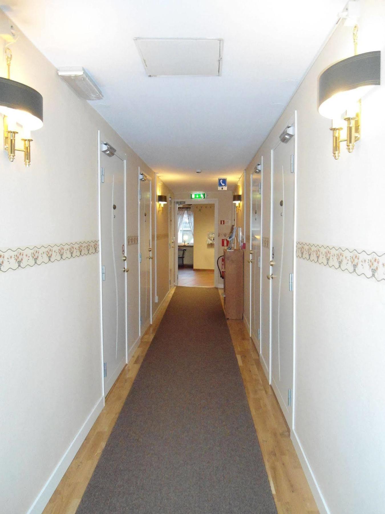 Abrins Hotel Вестерос Экстерьер фото